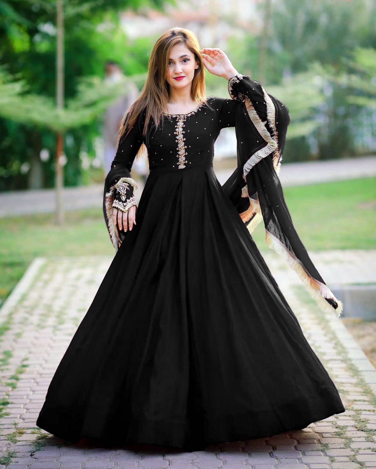 Aab-e- Zar pari maxi