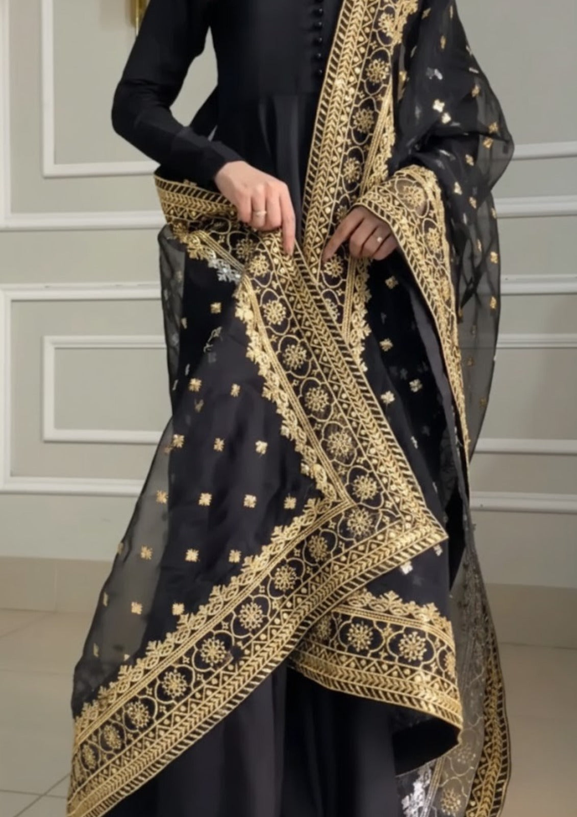 NOIR GRACE 3 pcs maxi