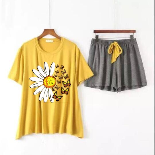 Women Butterflies Daisy Graphic Print Short Sleeve T-Shirt & Trouser