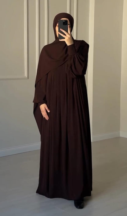 Sehar abaya with stroller